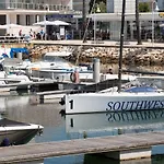 Апартаменты Sunshine Harbour 96 By Destination Algarve Лагуш
