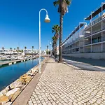 Апартаменты Sunshine Harbour 96 By Destination Algarve *